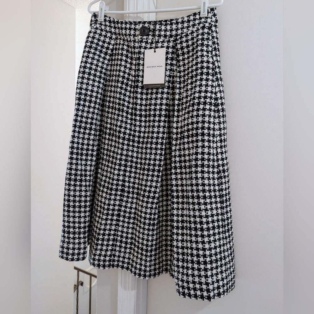 Who What Wear Black and White A-Line Pleated Houndstooth Skirt - 10
